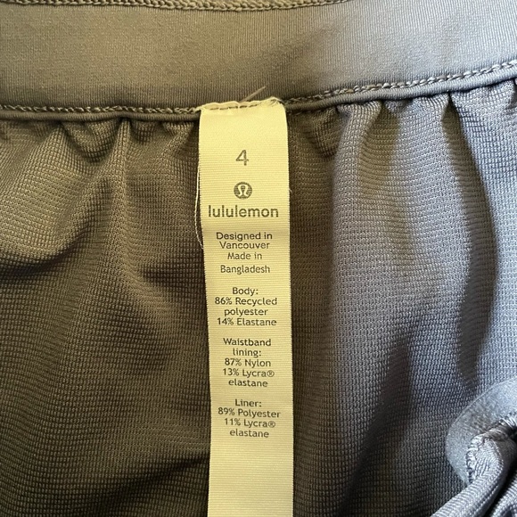 Lululemon Tracker Short V *4" Heather Lux Black 4 - Picture 6 of 7